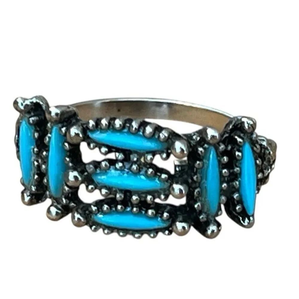Ladies Size 8 Silver Tone Turquoise Tribal Ring Costume Jewelry Southwestern